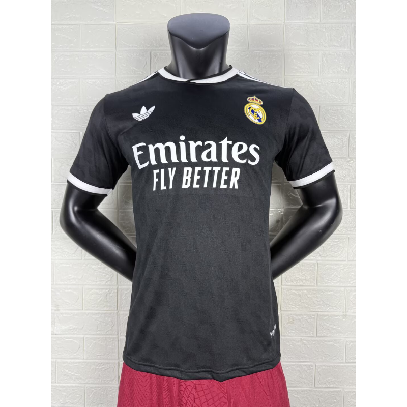 Real Madrid 25/26 Edizione Nera – Maglia Giocatore Speciale Real Madrid 25/26 Edizione Nera – Maglia Giocatore Speciale
