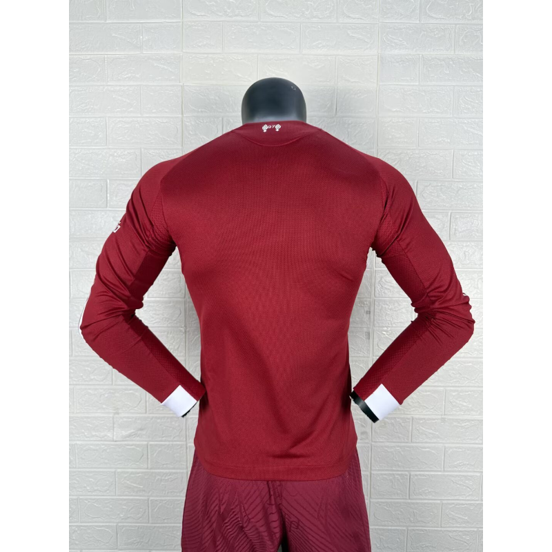 Versione Giocatore Manica Lunga – Maglia Casa Liverpool 25/26 Versione Giocatore Manica Lunga – Maglia Casa Liverpool 25/26